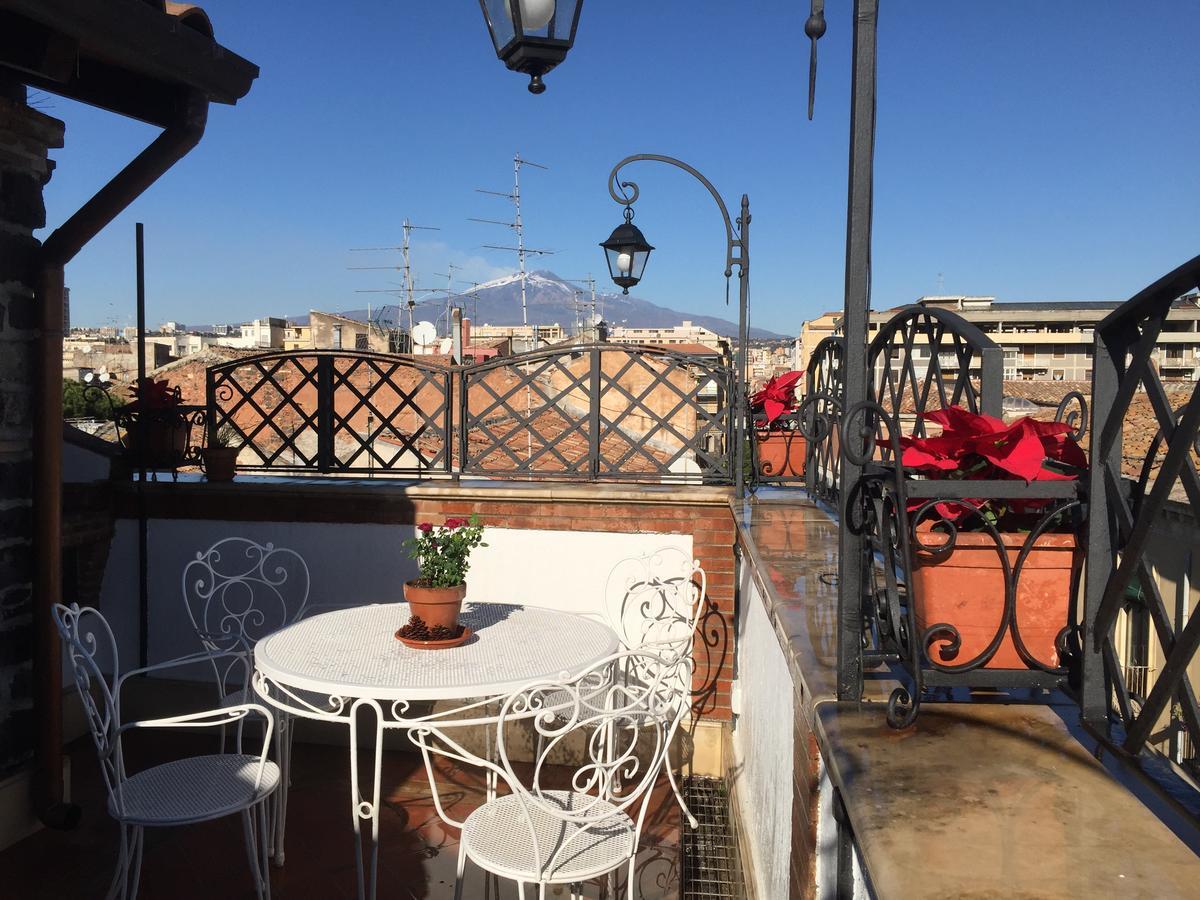 Casa Felice Nel Centro Storico, Tra Etna E Mare Apartment Catania Exterior foto